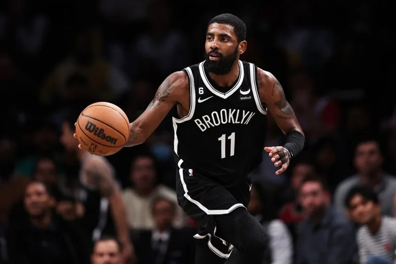 Kỹ năng kiểm soát bóng mềm mại và đột phá biến ảo làm nên thương hiệu của Kyrie Irving.